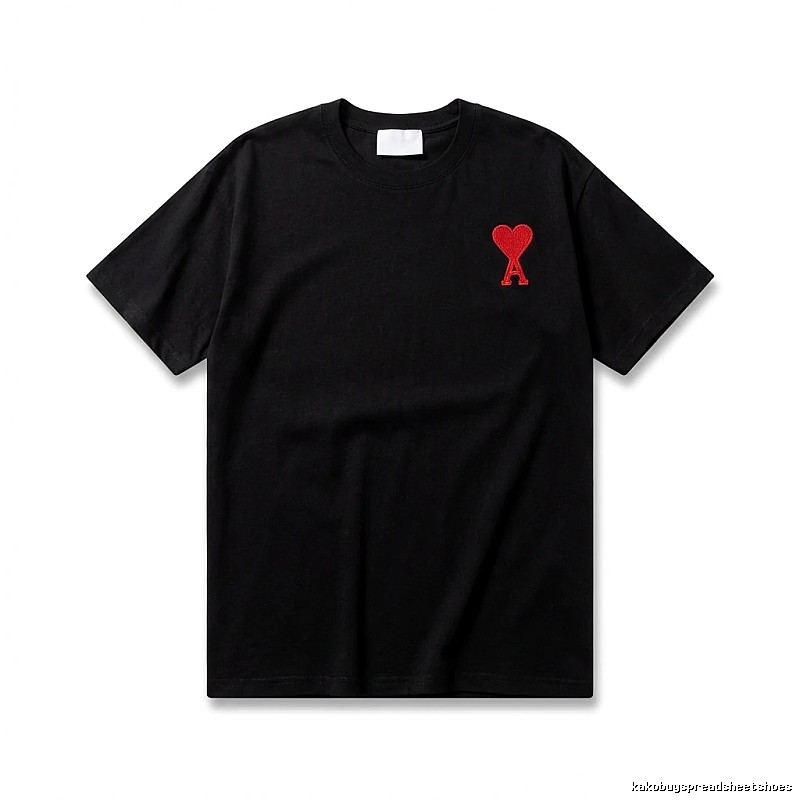 AMI Love Embroidery Simple Black T-shirt