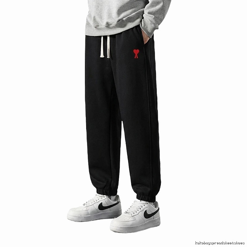 AMI Love Leisure Style Black Pants