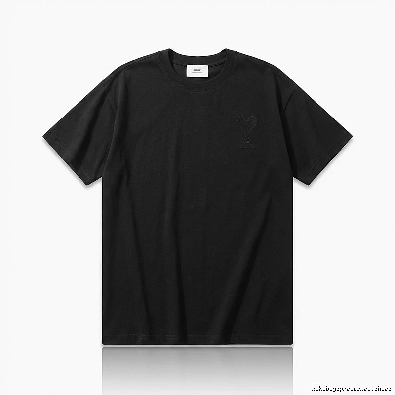 AMI simple style black T-shirt