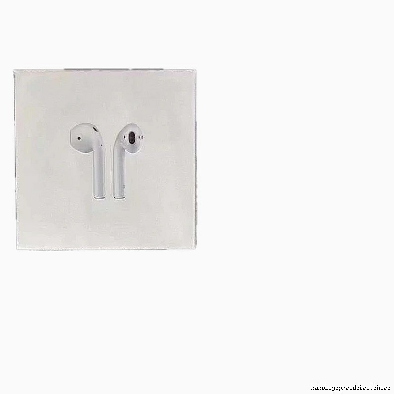 Apple AirPods Wireless Earbuds in White