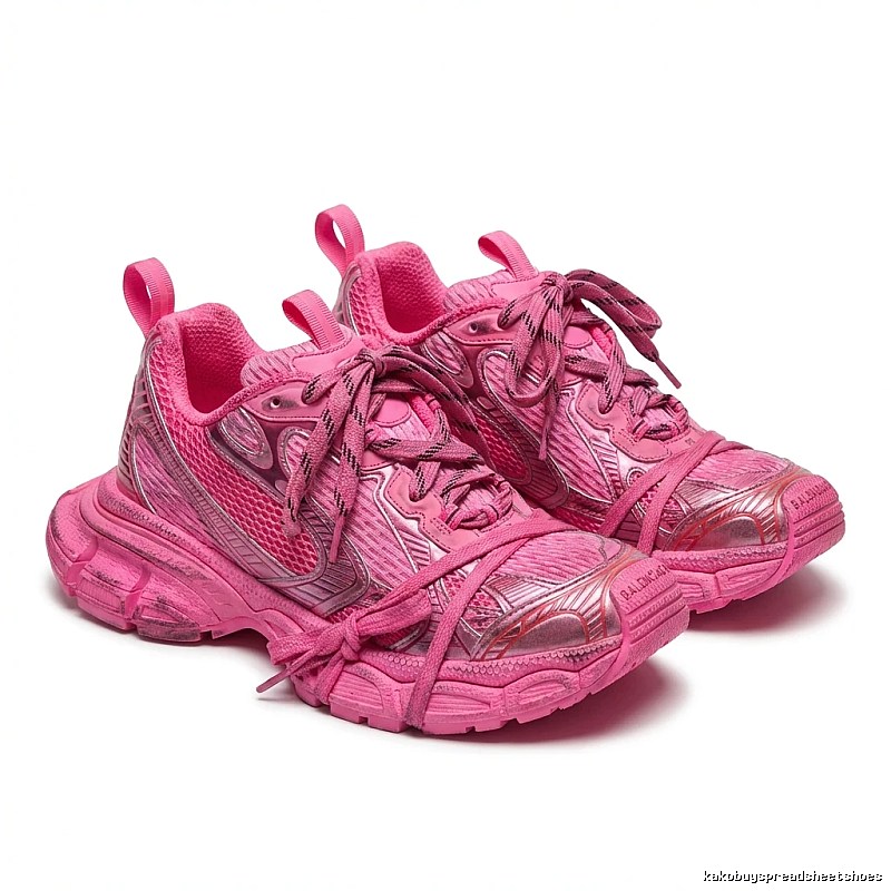 Balenciaga's dad-style pink shoes