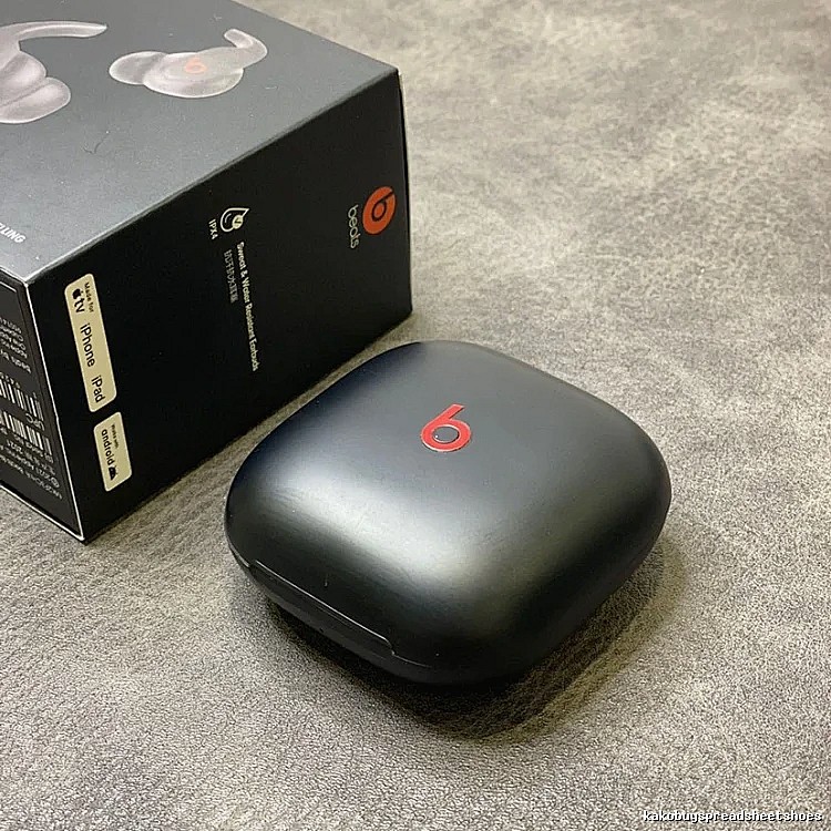 Beats Studio Buds Earbuds in Black