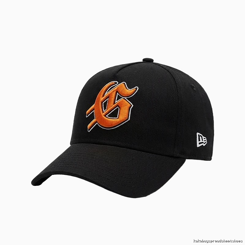 Black baseball cap with Godspeed lettering