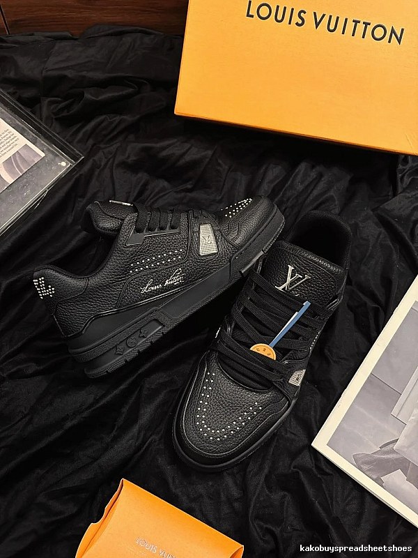 Black Gray Low-top Louis Vuitton Black Low-top Sneaker for Streetwear Looks