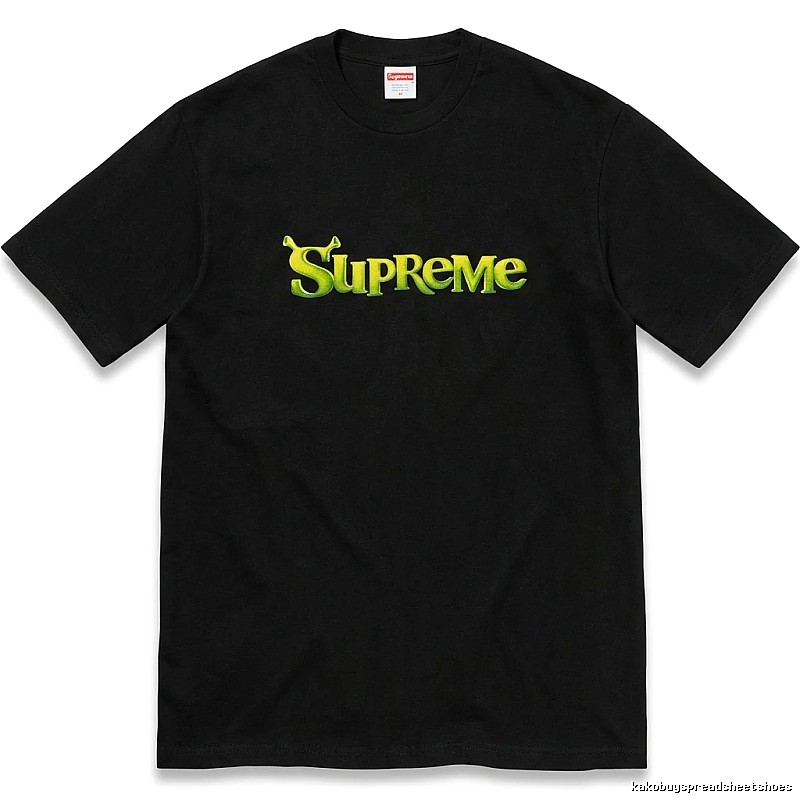Black T-shirt with Supreme letter print
