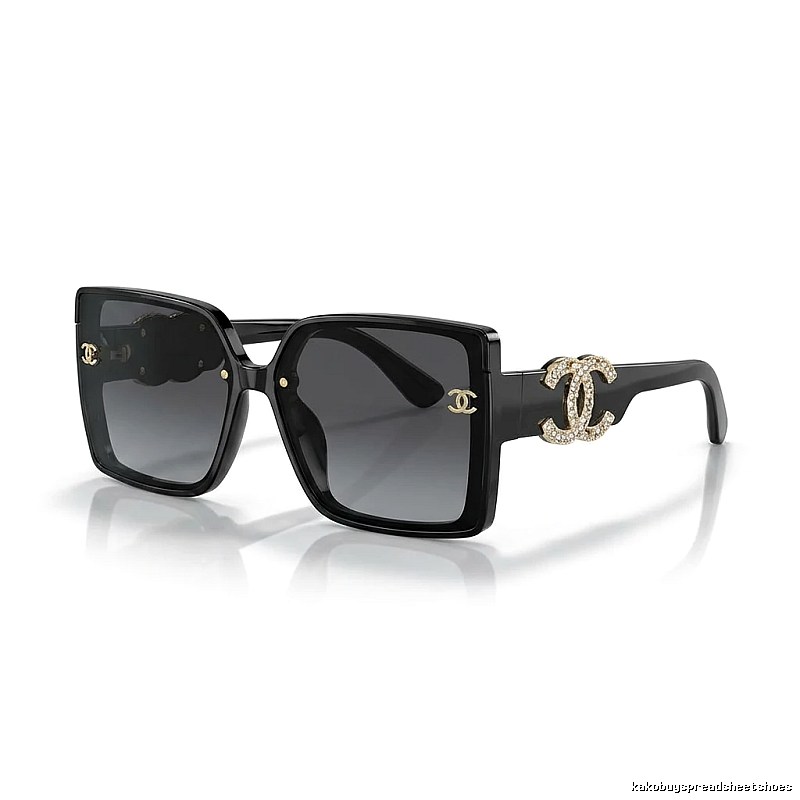 Chanel's classic and luxurious style sunglasses
