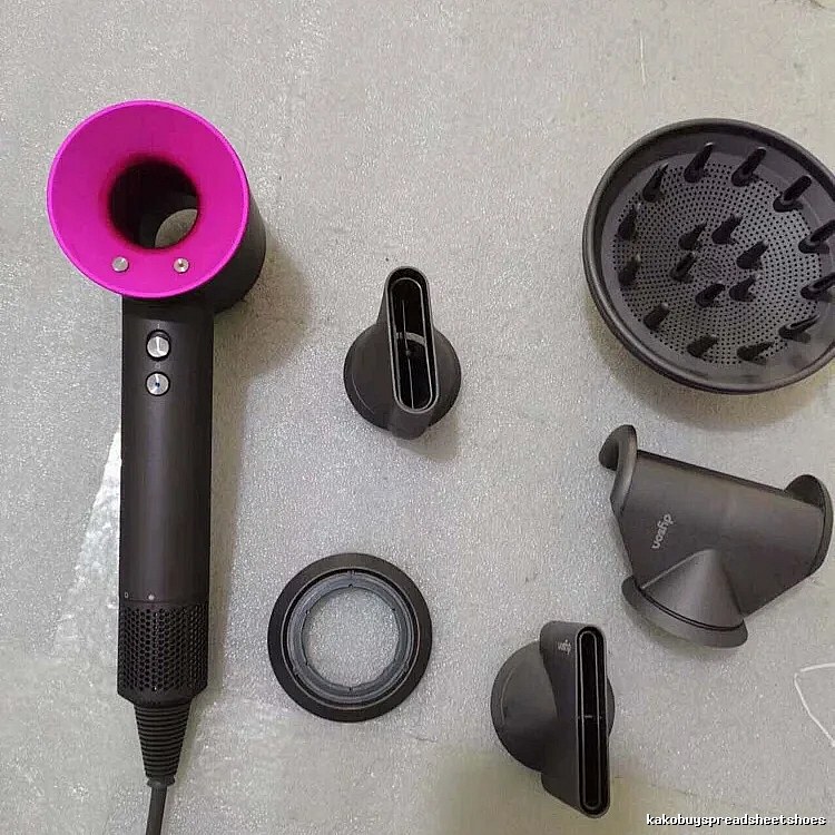 Dyson Supersonic Hair Dryer Set in Black and Fuchsia