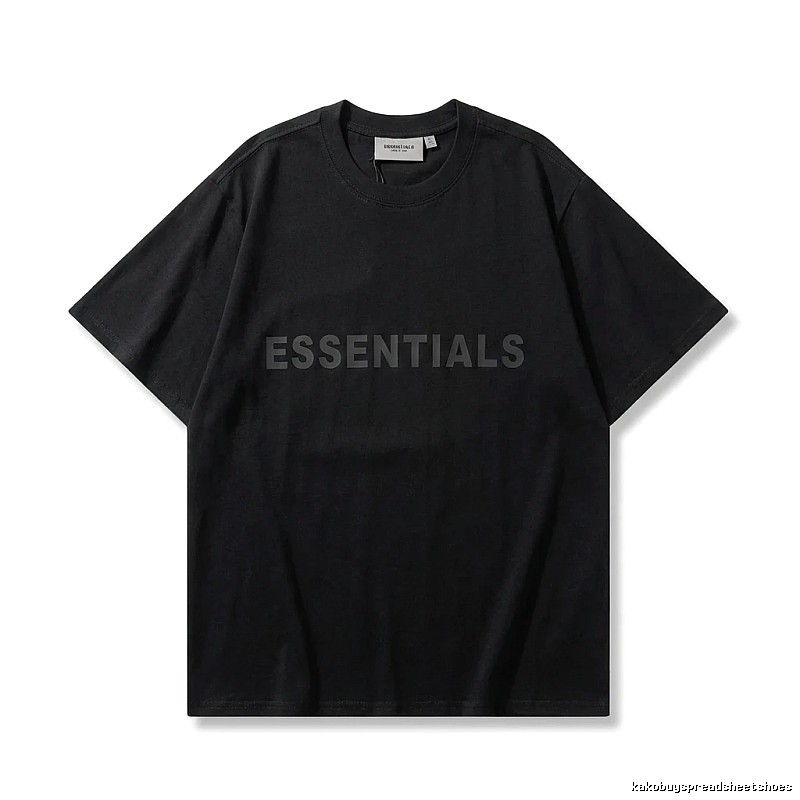 ESSENTIALS minimalist style black T-shirt