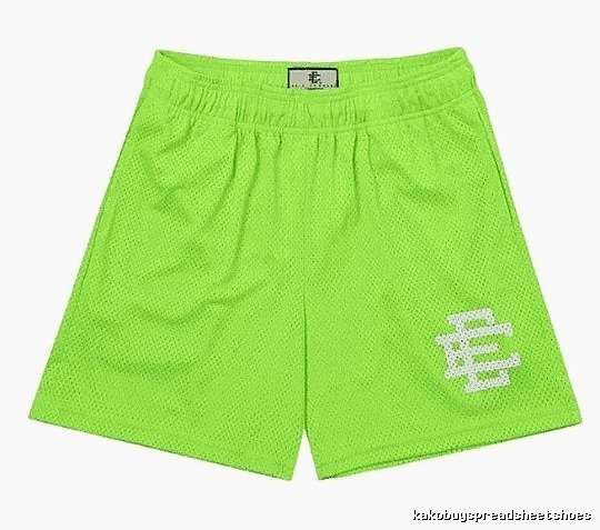 Gucci Compact Floral shorts Cream Yellow Floral for Sport-Inspired Styling