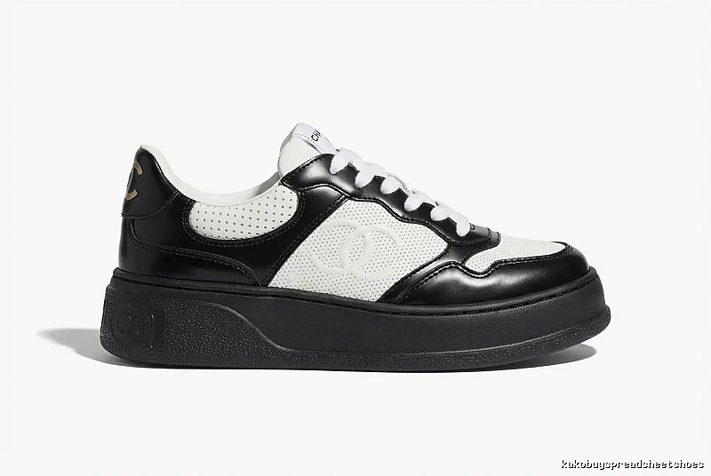 Gucci retro black and white sneakers