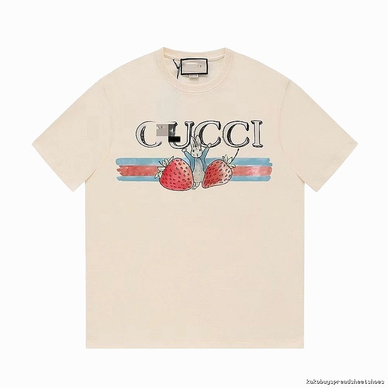 Gucci Strawberry Rabbit Print Vintage Off-white Short Sleeve T-Shirt