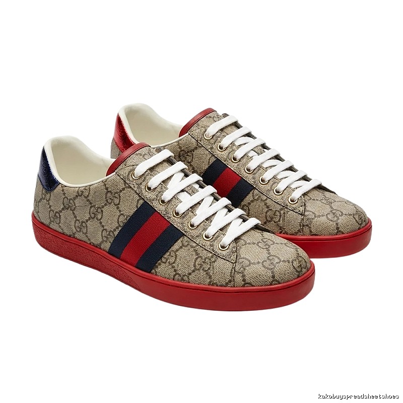 Gucci's classic retro-style red shoes