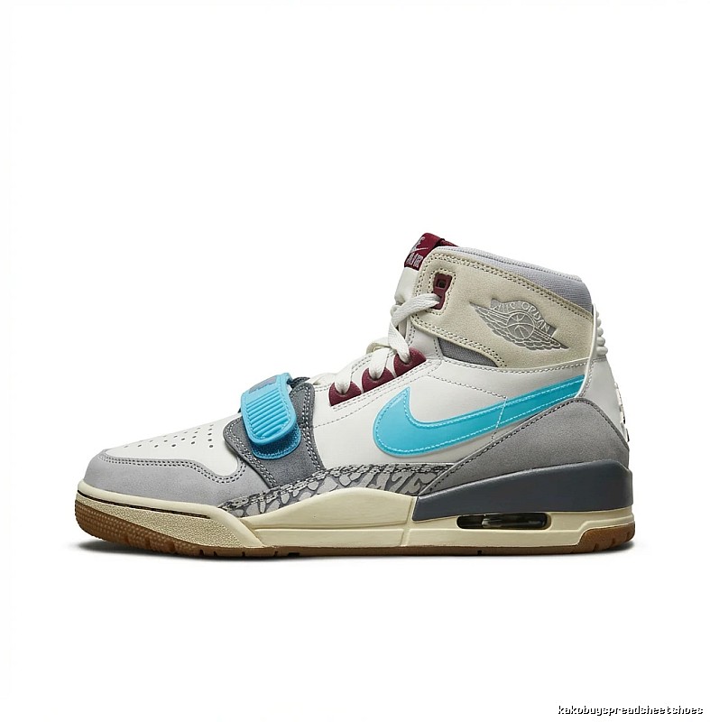 Jordan series retro-style white and blue sports shoes