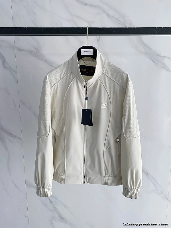Light Jacket by Arc’teryx with Cream Zip Jacket with Small