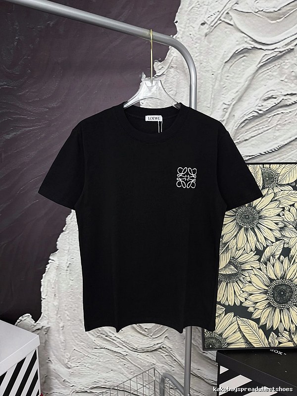 Loewe Casual Logo T-shirt Black Small Loewe for Streetwear Looks