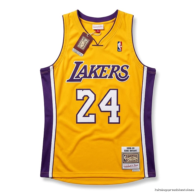 Los Angeles Lakers No. 24 yellow jersey
