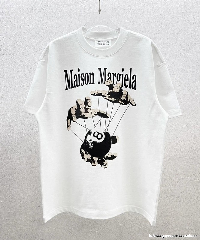 Maison Margiela Black 8 Print Street Style White T-Shirt