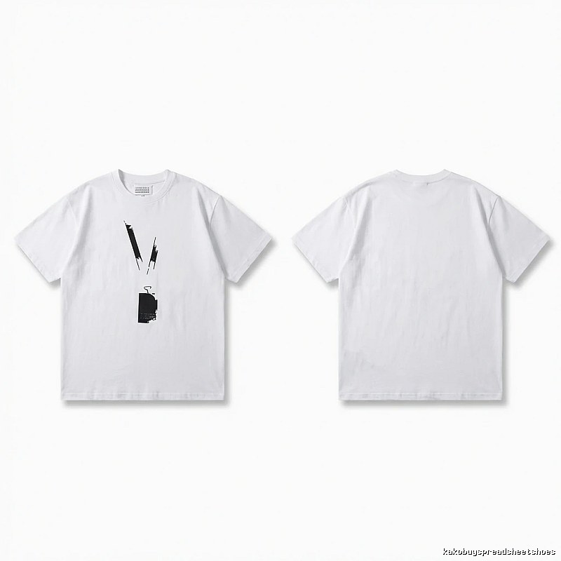 Maison Margiela minimalist style white T-shirt