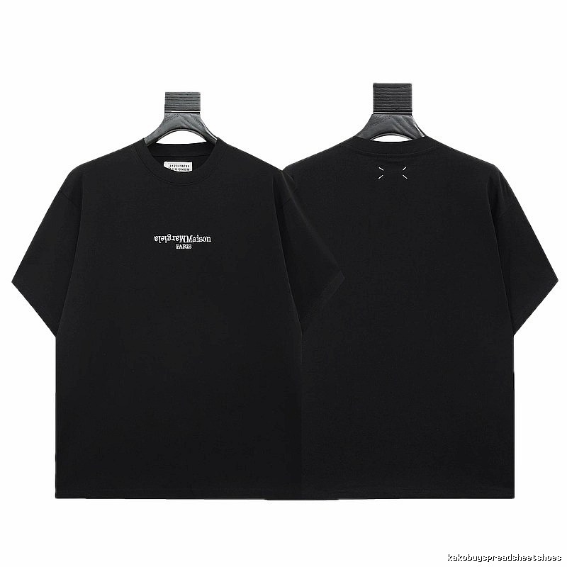 Maison Margiela Stitch Minimalist Style Black Short-sleeve T-shirt