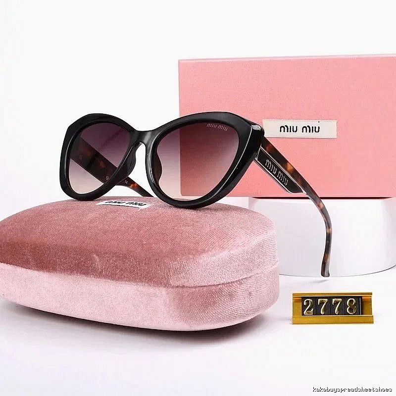 Miu Miu Classic Oversized sunglasses Black Oval Sunglasses for Daily Styling
