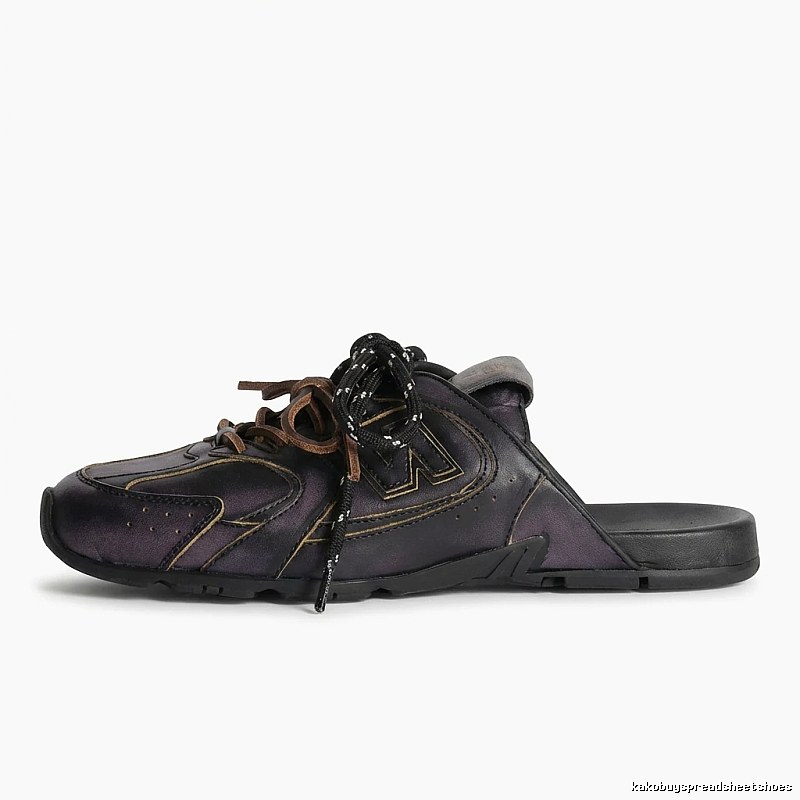 Miu Miu retro-style black slippers