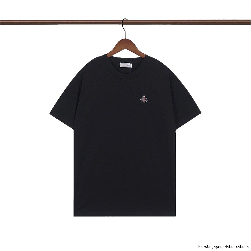 Moncler Classic Minimalist Style Black Short-sleeve T-shirt