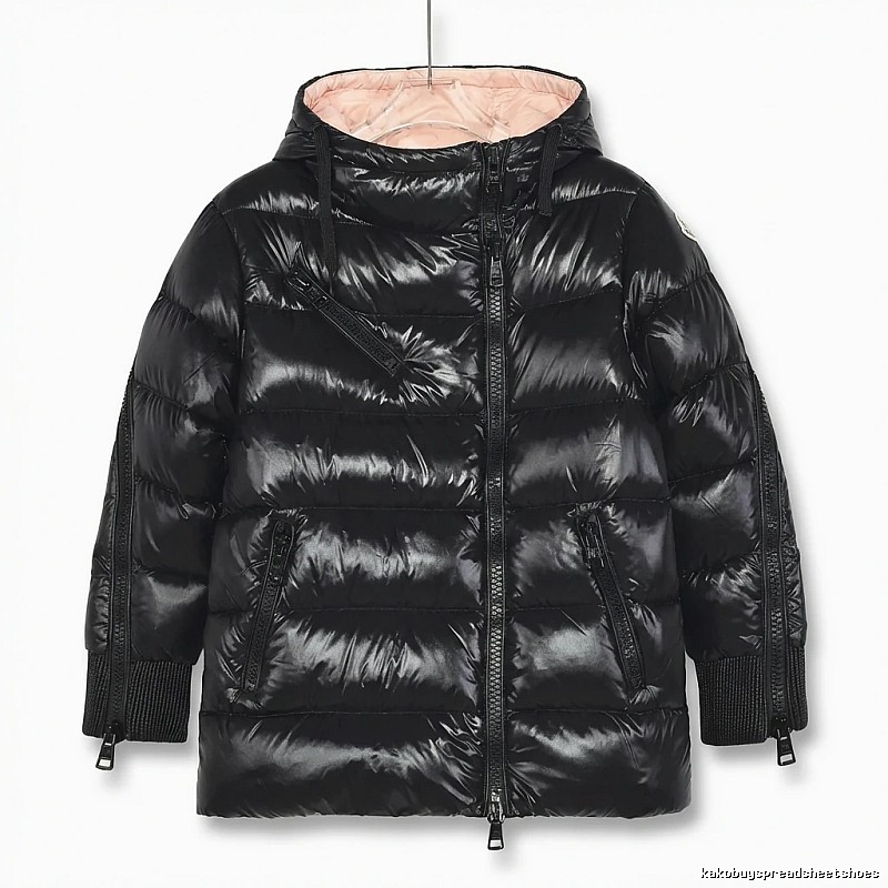 Moncler shiny and stylish black down jacket