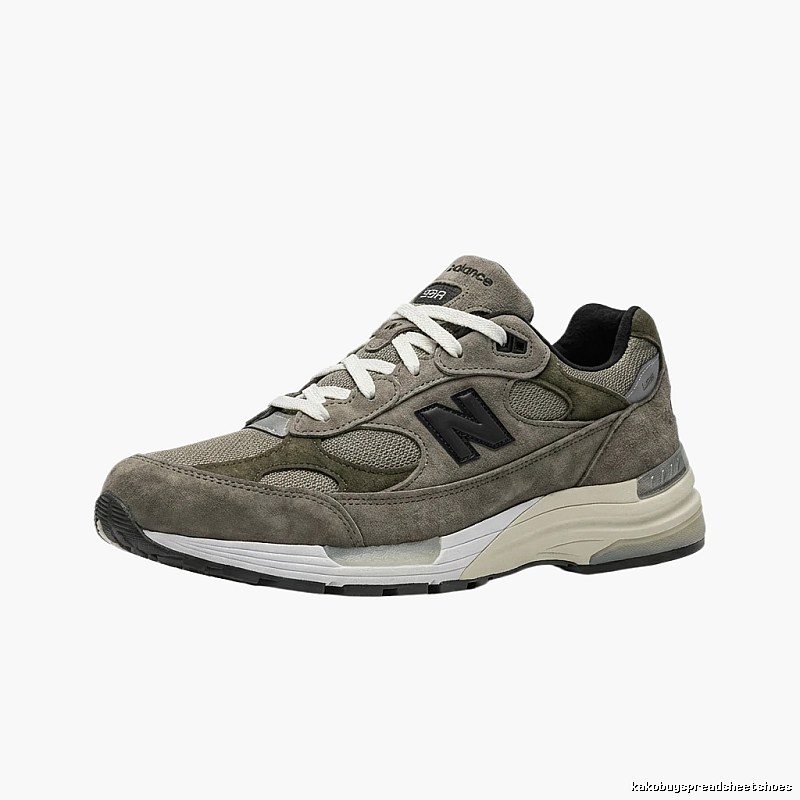 New Balance retro - style gray sports shoes