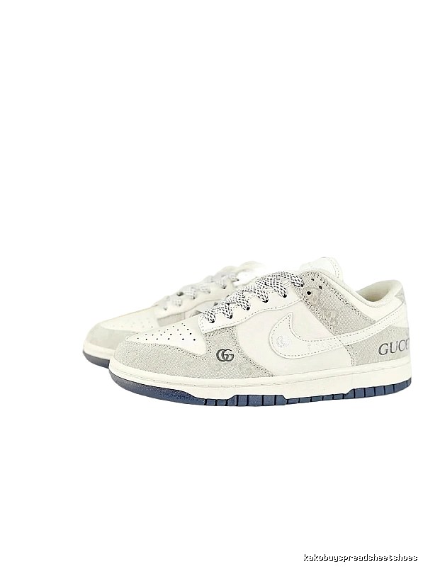 Nike Dunk Co-branded White and Grey Sports Shoes