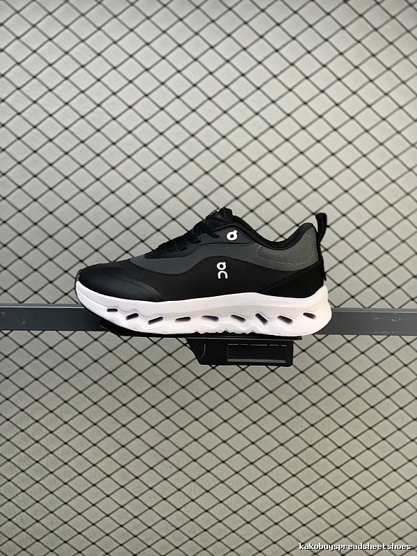 On Black Cloud Runners Defined by Streamlined Toe
