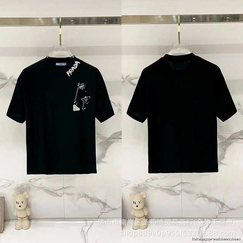 Prada Inverted Triangle Streetwear Style Black Short-sleeve T-shirt