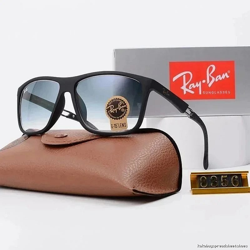 Ray-Ban Classic Wayfarer sunglasses Black Square Frame for Daily Styling