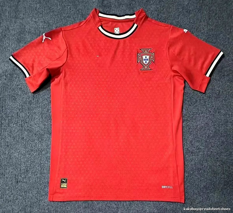 Real Madrid Casual Home soccer jersey White Football Gold for Streetwear Looks
