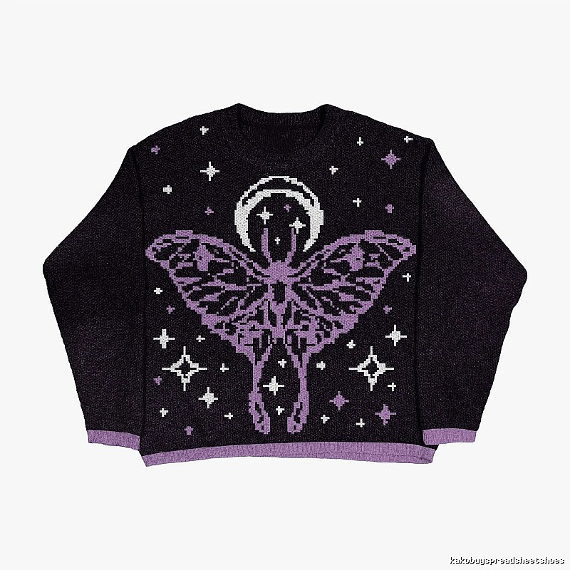 Streetwear Anime graphic sweater Black Knit Top with Logo Accent