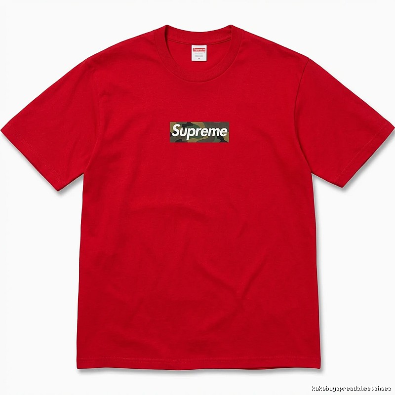 Supreme camouflage-style red T-shirt