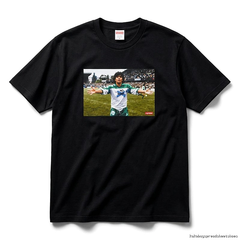 Supreme Maradona-style black T-shirt
