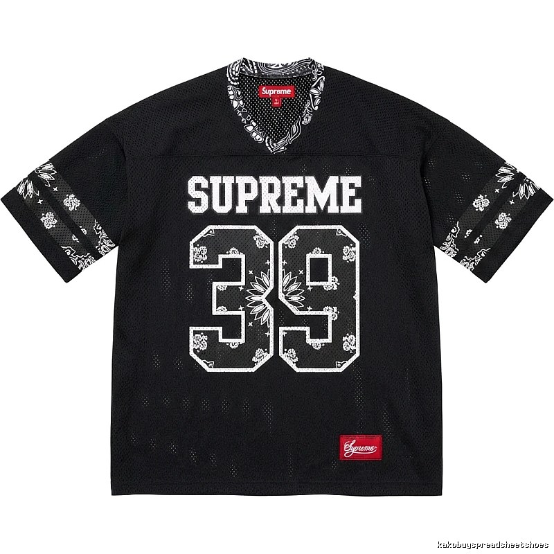 Supreme - printed sporty black T - shirt