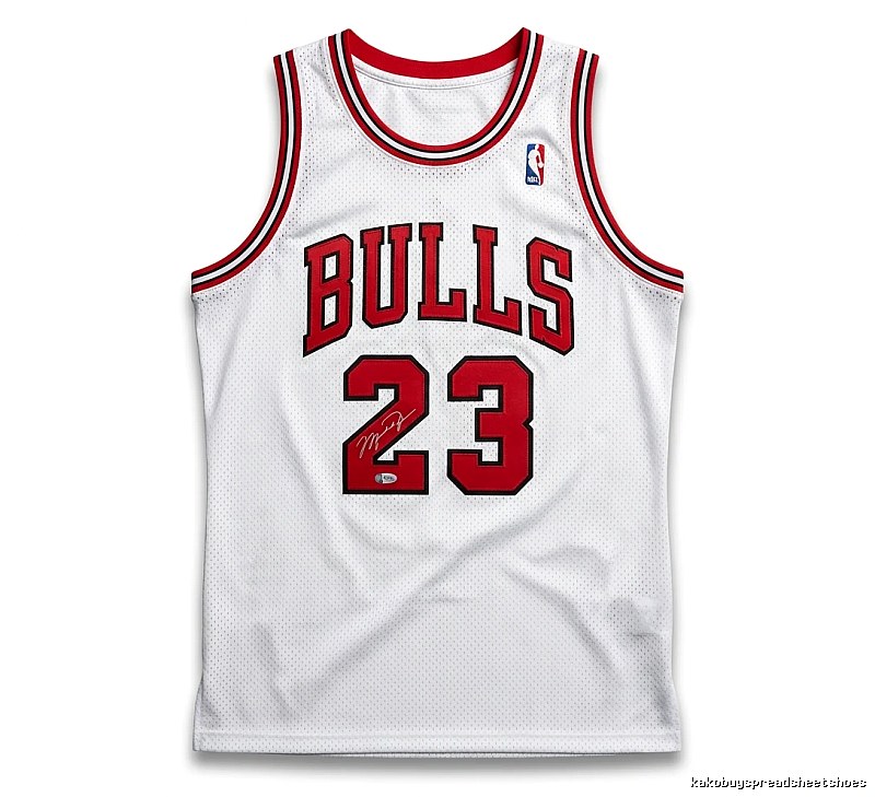 The classic white jersey of the Michael Jordan