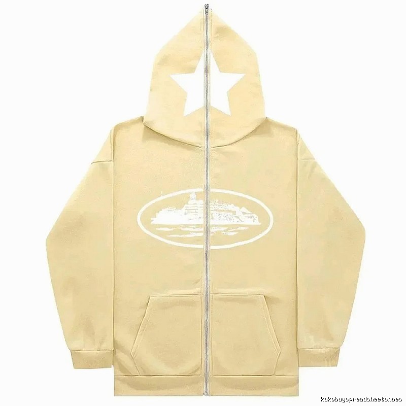 Trapstar Gift Ready Graphic zip hoodie Black Zip Pink with Standout Detail