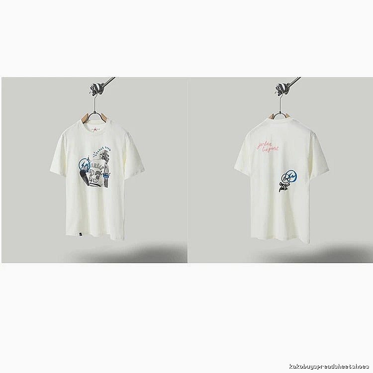 Travis Scott x Jordan Co-branded Graffiti-style Off-white T-shirt