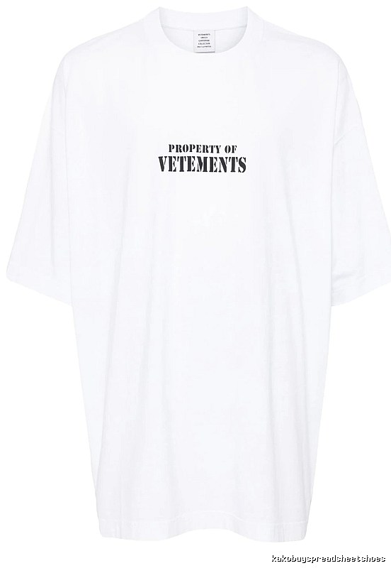 Weekend Statement graphic T-shirt Black Colorful Lucky for Weekend Wear